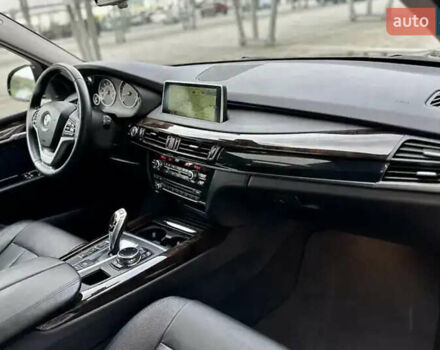 Черный БМВ Х5, объемом двигателя 2.98 л и пробегом 143 тыс. км за 27100 $, фото 3 на Automoto.ua