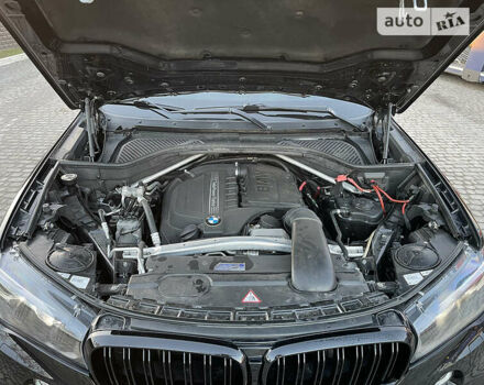 Чорний БМВ Х5, об'ємом двигуна 3 л та пробігом 132 тис. км за 25499 $, фото 28 на Automoto.ua