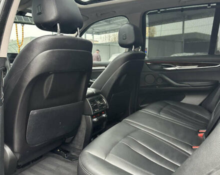 Чорний БМВ Х5, об'ємом двигуна 2.99 л та пробігом 242 тис. км за 23000 $, фото 16 на Automoto.ua