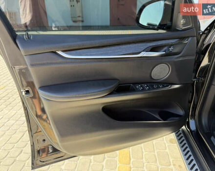 Чорний БМВ Х5, об'ємом двигуна 3 л та пробігом 227 тис. км за 28900 $, фото 14 на Automoto.ua