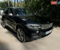 Чорний БМВ Х5, об'ємом двигуна 3 л та пробігом 250 тис. км за 32000 $, фото 2 на Automoto.ua