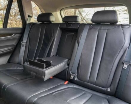 Чорний БМВ Х5, об'ємом двигуна 3 л та пробігом 84 тис. км за 14300 $, фото 12 на Automoto.ua