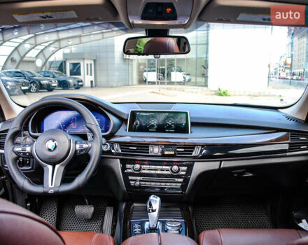 Черный БМВ Х5, объемом двигателя 2.99 л и пробегом 300 тыс. км за 28000 $, фото 6 на Automoto.ua