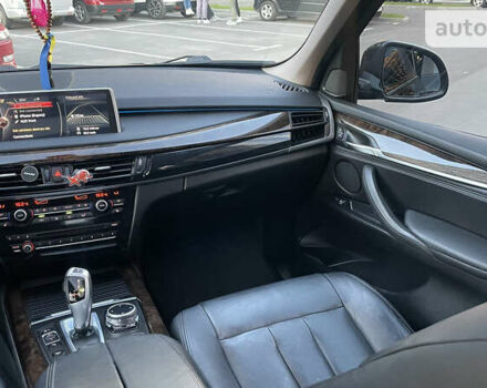 Черный БМВ Х5, объемом двигателя 2.98 л и пробегом 155 тыс. км за 21500 $, фото 13 на Automoto.ua