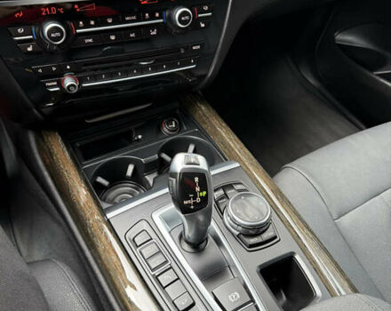 Чорний БМВ Х5, об'ємом двигуна 3 л та пробігом 164 тис. км за 21998 $, фото 38 на Automoto.ua