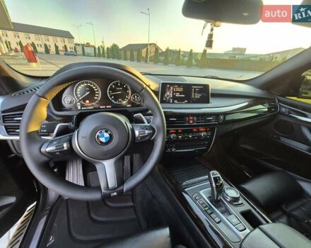 Чорний БМВ Х5, об'ємом двигуна 2.99 л та пробігом 198 тис. км за 33000 $, фото 6 на Automoto.ua