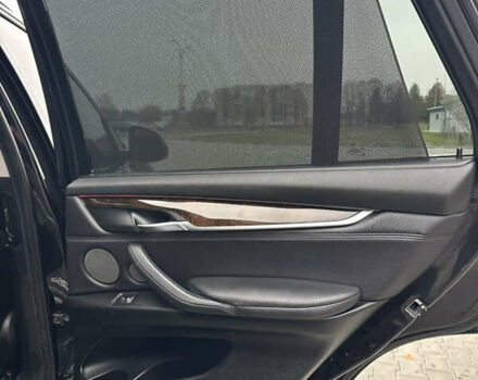 Чорний БМВ Х5, об'ємом двигуна 2.99 л та пробігом 242 тис. км за 23000 $, фото 19 на Automoto.ua