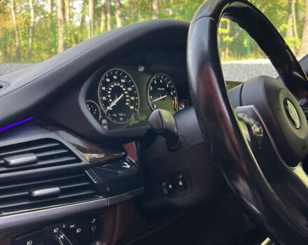 Чорний БМВ Х5, об'ємом двигуна 2.98 л та пробігом 255 тис. км за 29800 $, фото 13 на Automoto.ua