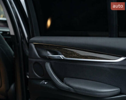 Чорний БМВ Х5, об'ємом двигуна 2.98 л та пробігом 220 тис. км за 22900 $, фото 40 на Automoto.ua