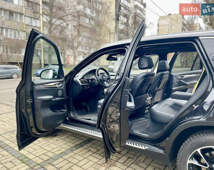 Черный БМВ Х5, объемом двигателя 3 л и пробегом 235 тыс. км за 17995 $, фото 40 на Automoto.ua
