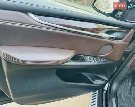 Черный БМВ Х5, объемом двигателя 2.98 л и пробегом 210 тыс. км за 22500 $, фото 6 на Automoto.ua