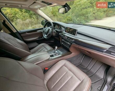 Черный БМВ Х5, объемом двигателя 3 л и пробегом 314 тыс. км за 16700 $, фото 18 на Automoto.ua