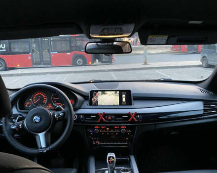 Черный БМВ Х5, объемом двигателя 2 л и пробегом 330 тыс. км за 31500 $, фото 12 на Automoto.ua