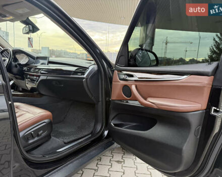 Чорний БМВ Х5, об'ємом двигуна 2.98 л та пробігом 41 тис. км за 19999 $, фото 28 на Automoto.ua