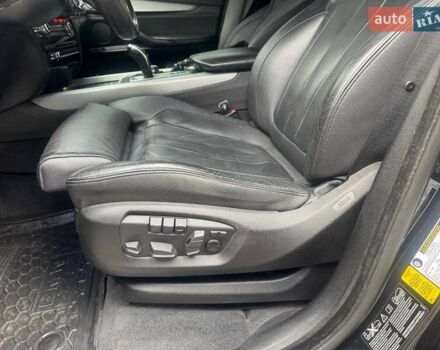 Чорний БМВ Х5, об'ємом двигуна 2.99 л та пробігом 230 тис. км за 33500 $, фото 18 на Automoto.ua