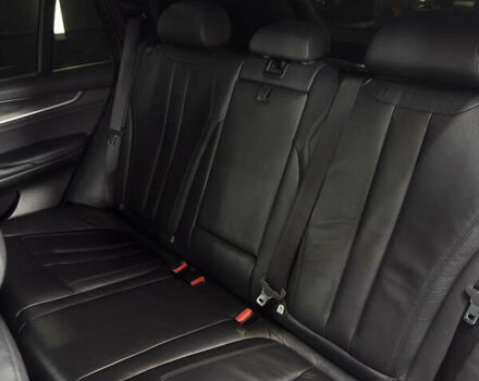 Чорний БМВ Х5, об'ємом двигуна 2 л та пробігом 250 тис. км за 24999 $, фото 7 на Automoto.ua