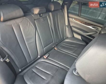 Чорний БМВ Х5, об'ємом двигуна 2.99 л та пробігом 198 тис. км за 33000 $, фото 5 на Automoto.ua