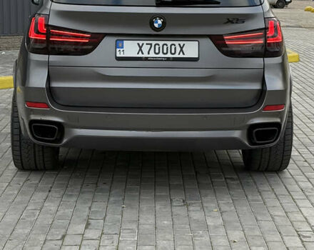 Чорний БМВ Х5, об'ємом двигуна 2 л та пробігом 250 тис. км за 24999 $, фото 5 на Automoto.ua