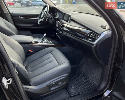 Черный БМВ Х5, объемом двигателя 3 л и пробегом 292 тыс. км за 18000 $, фото 28 на Automoto.ua