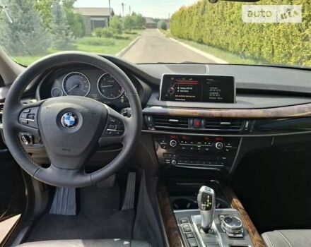Черный БМВ Х5, объемом двигателя 3 л и пробегом 280 тыс. км за 21900 $, фото 13 на Automoto.ua