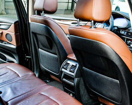 Черный БМВ Х5, объемом двигателя 2.99 л и пробегом 300 тыс. км за 24000 $, фото 8 на Automoto.ua