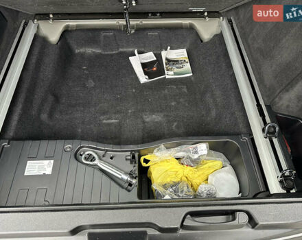Чорний БМВ Х5, об'ємом двигуна 2.99 л та пробігом 242 тис. км за 23000 $, фото 12 на Automoto.ua