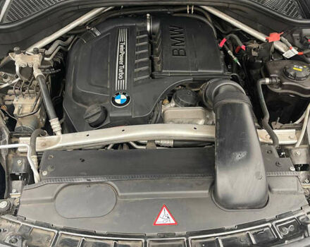 Чорний БМВ Х5, об'ємом двигуна 2.98 л та пробігом 195 тис. км за 20000 $, фото 10 на Automoto.ua