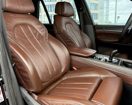 Чорний БМВ Х5, об'ємом двигуна 2.99 л та пробігом 136 тис. км за 35900 $, фото 12 на Automoto.ua