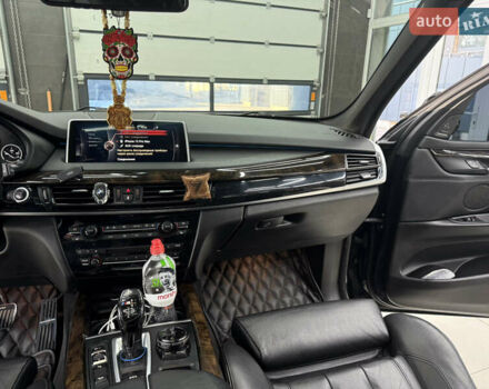 Чорний БМВ Х5, об'ємом двигуна 2.98 л та пробігом 180 тис. км за 26000 $, фото 26 на Automoto.ua