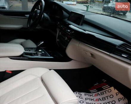 Чорний БМВ Х5, об'ємом двигуна 2.99 л та пробігом 201 тис. км за 29900 $, фото 47 на Automoto.ua