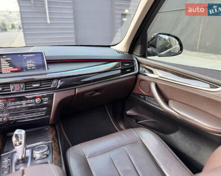 Чорний БМВ Х5, об'ємом двигуна 3 л та пробігом 194 тис. км за 19900 $, фото 33 на Automoto.ua