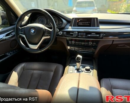 БМВ Х5 2015 в Днепре (Днепропетровске) на Automoto.ua Черный БМВ Х5, объемом двигателя 2 л и пробегом 127 тыс. км за 23500 $, фото 4 на Automoto.ua