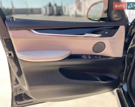 Чорний БМВ Х5, об'ємом двигуна 2 л та пробігом 270 тис. км за 28500 $, фото 24 на Automoto.ua