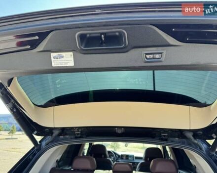 Черный БМВ Х5, объемом двигателя 3 л и пробегом 300 тыс. км за 30000 $, фото 21 на Automoto.ua