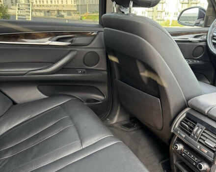 Чорний БМВ Х5, об'ємом двигуна 2.98 л та пробігом 181 тис. км за 20100 $, фото 16 на Automoto.ua