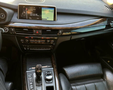 Чорний БМВ Х5, об'ємом двигуна 2.99 л та пробігом 203 тис. км за 28000 $, фото 5 на Automoto.ua