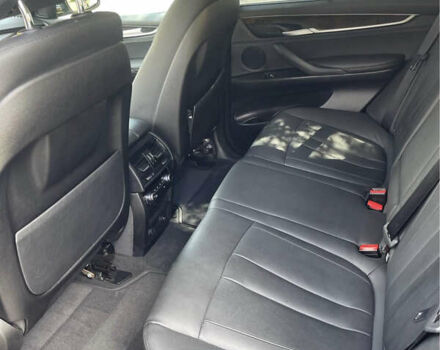 Чорний БМВ Х5, об'ємом двигуна 2.98 л та пробігом 161 тис. км за 13000 $, фото 11 на Automoto.ua