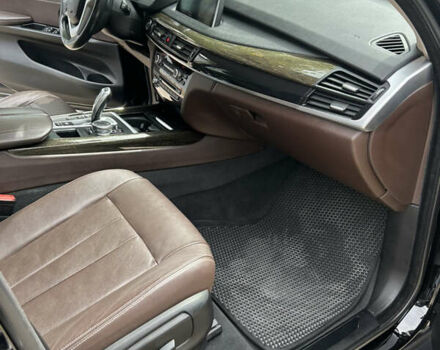 Черный БМВ Х5, объемом двигателя 2 л и пробегом 330 тыс. км за 24500 $, фото 1 на Automoto.ua