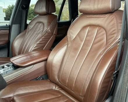 Чорний БМВ Х5, об'ємом двигуна 2.99 л та пробігом 136 тис. км за 35900 $, фото 14 на Automoto.ua