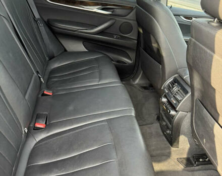 Чорний БМВ Х5, об'ємом двигуна 2.98 л та пробігом 181 тис. км за 20100 $, фото 17 на Automoto.ua