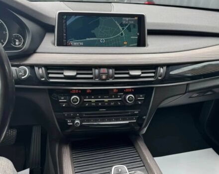 Чорний БМВ Х5, об'ємом двигуна 3 л та пробігом 73 тис. км за 11000 $, фото 7 на Automoto.ua
