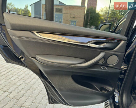 Чорний БМВ Х5, об'ємом двигуна 2.99 л та пробігом 283 тис. км за 27500 $, фото 19 на Automoto.ua