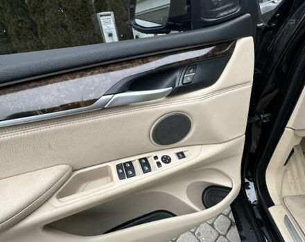Чорний БМВ Х5, об'ємом двигуна 2.98 л та пробігом 105 тис. км за 18500 $, фото 32 на Automoto.ua