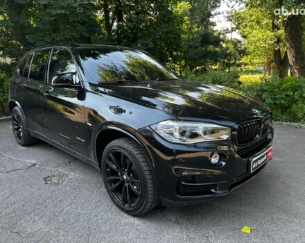 Чорний БМВ Х5, об'ємом двигуна 3 л та пробігом 115 тис. км за 30990 $, фото 2 на Automoto.ua