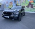 Черный БМВ Х5, объемом двигателя 3 л и пробегом 300 тыс. км за 30000 $, фото 1 на Automoto.ua