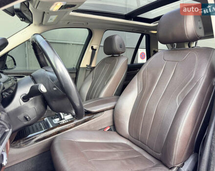 Чорний БМВ Х5, об'ємом двигуна 3 л та пробігом 194 тис. км за 19900 $, фото 26 на Automoto.ua