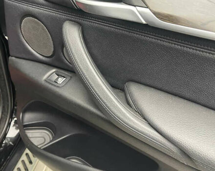 Чорний БМВ Х5, об'ємом двигуна 2.98 л та пробігом 195 тис. км за 20000 $, фото 27 на Automoto.ua