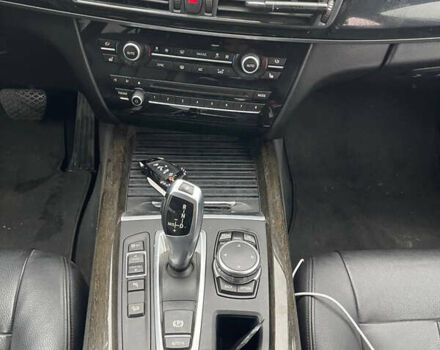 Чорний БМВ Х5, об'ємом двигуна 2.98 л та пробігом 195 тис. км за 20000 $, фото 23 на Automoto.ua