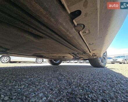 Черный БМВ Х5, объемом двигателя 2 л и пробегом 139 тыс. км за 21500 $, фото 18 на Automoto.ua