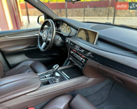 Чорний БМВ Х5, об'ємом двигуна 2.99 л та пробігом 225 тис. км за 39000 $, фото 30 на Automoto.ua